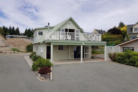 Photo of property in 16 O'neill Place, Lake Tekapo, 7999