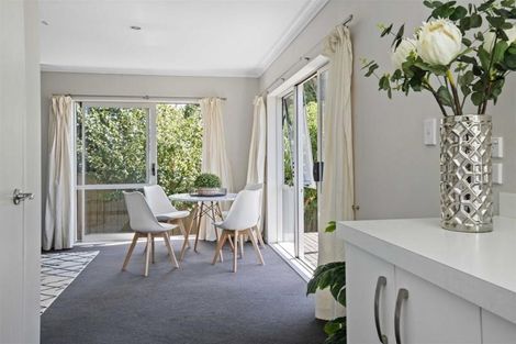 Photo of property in 16 Pono Place, Waiuku, 2123