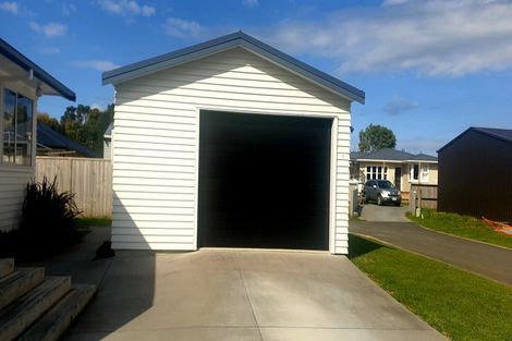 Photo of property in 5 Sandleigh Drive, Athenree, Katikati, 3177