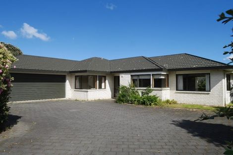 Photo of property in 77 Michael Road, Paraparaumu Beach, Paraparaumu, 5032