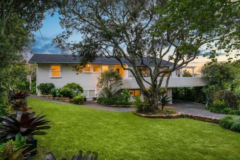 Photo of property in 11 Park Rise, Campbells Bay, Auckland, 0630