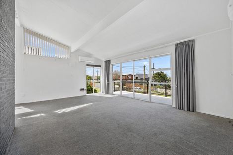 Photo of property in 18 Seaview Road, Ruakaka, 0116