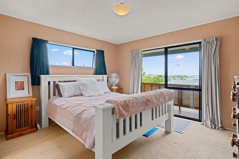 Photo of property in 25 Corinna Street, Welcome Bay, Tauranga, 3112