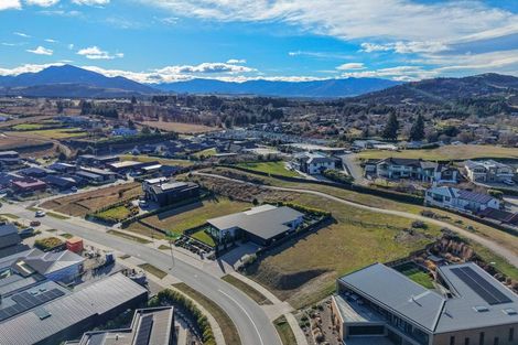 Photo of property in 15 The Heights Avenue, Wanaka, 9305