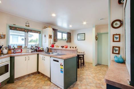 Photo of property in 39 Hillary Crescent, Maraenui, Napier, 4110