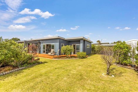 Photo of property in 337 Harbour Drive East, Matarangi, Whitianga, 3592