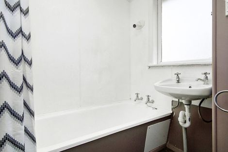 Photo of property in 30 Roberts Street, Tawa, Wellington, 5028