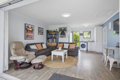 Photo of property in 106 Whitby Place, Whangamata, 3620