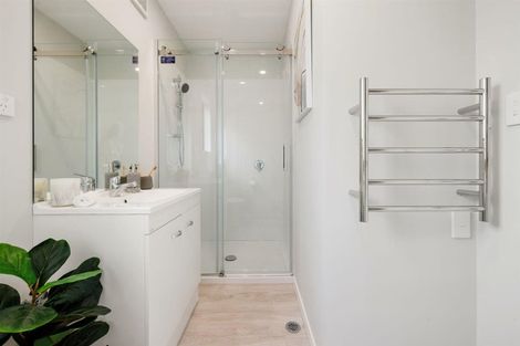 Photo of property in 2/1 Williams Place, Fairfield, Hamilton, 3214