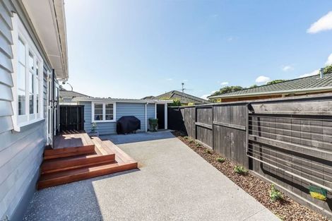 Photo of property in 62 Oxford Street, Tawa, Wellington, 5028