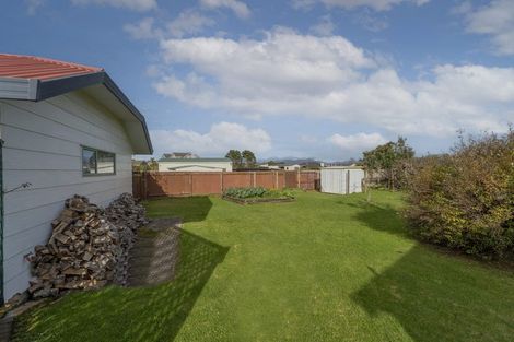 Photo of property in 16 Meadow Drive, Whitianga, 3510