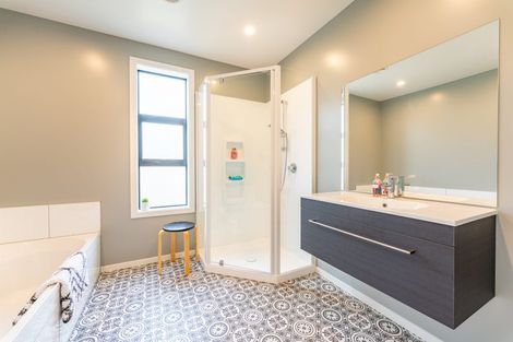 Photo of property in 30 Ipswich Street, Hampden, 9410