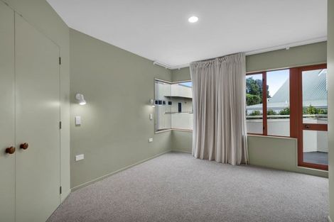 Photo of property in 2/5 Richmond Street, Fitzroy, New Plymouth, 4312