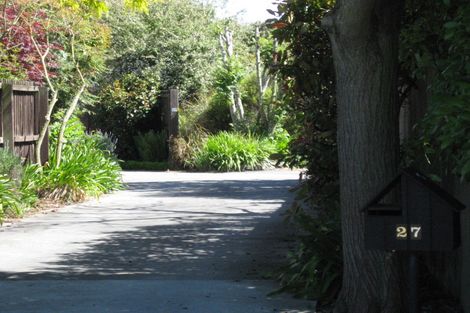 Photo of property in 27 Rubens Place, Burnside, Christchurch, 8053