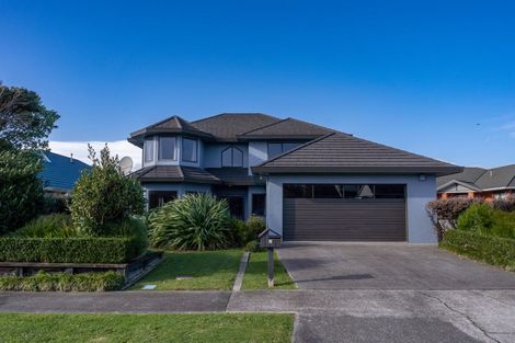 Photo of property in 25 Rosebank Avenue, Kelvin Grove, Palmerston North, 4414