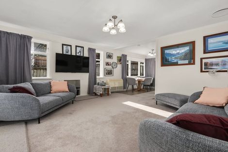 Photo of property in 27 Macarthur Street, Levin, 5510