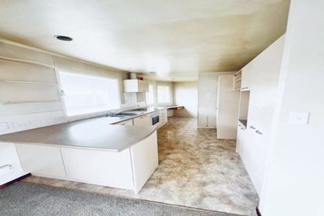 Photo of property in 68b Botany Road, Botany Downs, Auckland, 2010