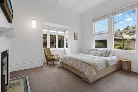 Photo of property in 14 Wallace Road, Mangere Bridge, Auckland, 2022