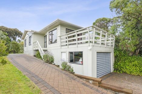 Photo of property in 66 Renown Road, Raumati South, Paraparaumu, 5032