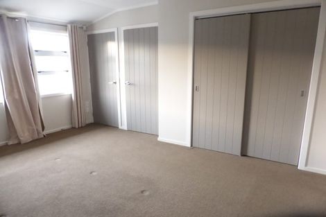 Photo of property in 87 Taylor Terrace, Tawa, Wellington, 5028