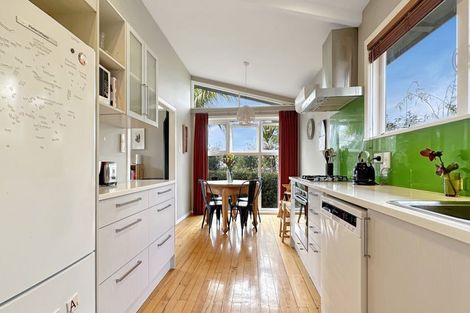 Photo of property in 1/40a Woodglen Road, Glen Eden, Auckland, 0602