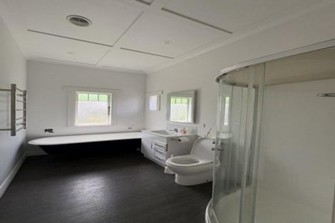 Photo of property in 16 Braid Road, St Andrews, Hamilton, 3200