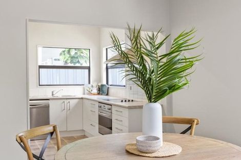 Photo of property in 153 Milton Road, Bluff Hill, Napier, 4110