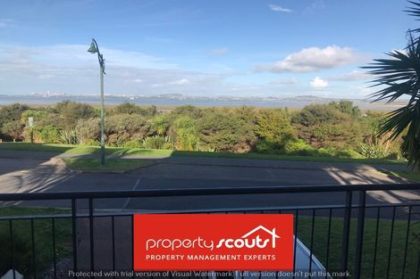 Photo of property in 20 Provence Esplanade, Te Atatu Peninsula, Auckland, 0610