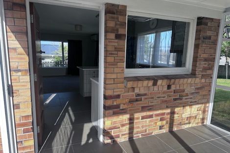 Photo of property in 28b Pegler Drive, Howick, Auckland, 2014
