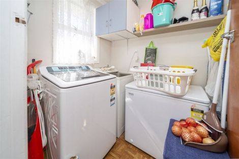 Photo of property in 17 Mclean Street, Hawera, 4610