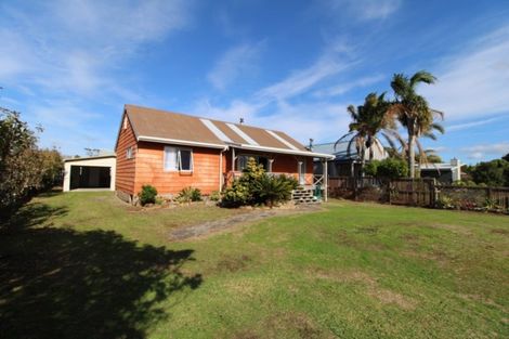 Photo of property in 215 Kenwood Drive, Matarangi, Whitianga, 3592