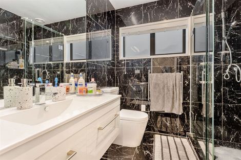 Photo of property in 7/103 Swanson Road, Henderson, Auckland, 0610