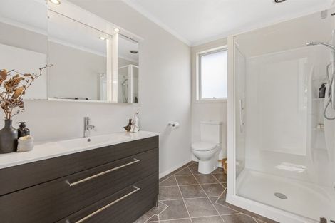 Photo of property in 53a Lismore Street, Merrilands, New Plymouth, 4312