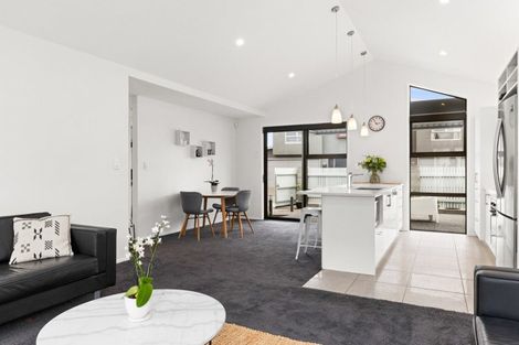 Photo of property in 5 Winston Lane, Ahuriri, Napier, 4110