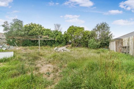 Photo of property in 24 Paul Crescent, Fairfield, Hamilton, 3214