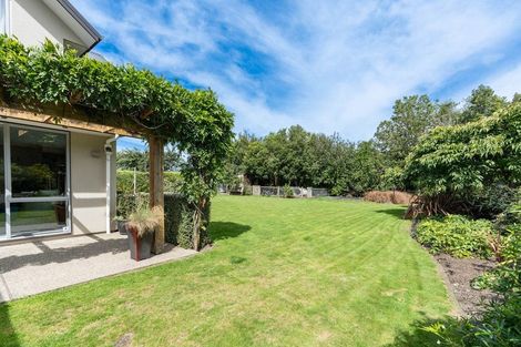 Photo of property in 2 Railway Lane, Outram, 9019