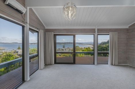 Photo of property in 13 Punga Place, Whitianga, 3510