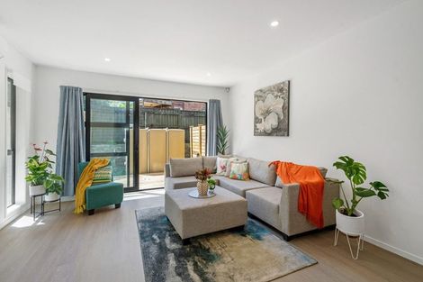 Photo of property in 43c Fitzherbert Avenue, West Harbour, Auckland, 0618