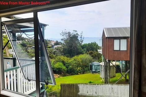 Photo of property in 31 Powells Road, Cable Bay, 0420