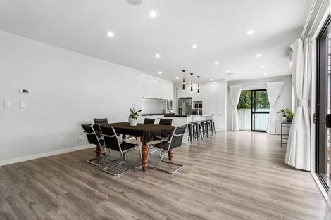 Photo of property in 3 Crompton Place, Orewa, 0931