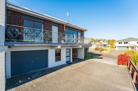 Photo of property in 25 Golders Place, Richmond Heights, Taupo, 3330