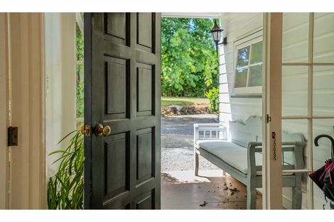 Photo of property in 37 Riverview Road, Kerikeri, 0230