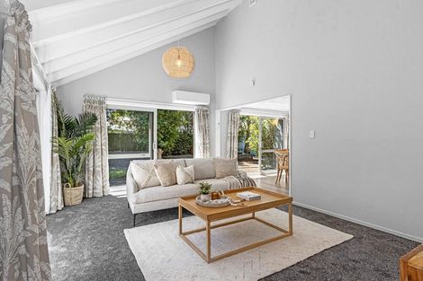 Photo of property in 10 Glenys Place, Broomfield, Christchurch, 8042