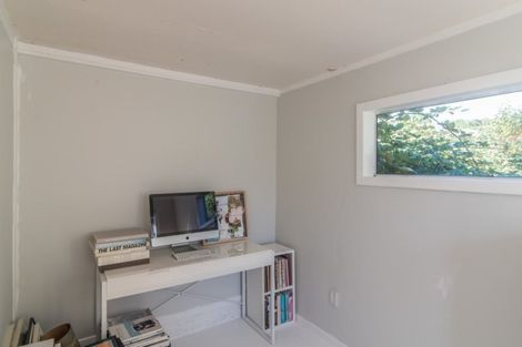 Photo of property in 5 Hookway Grove, Paraparaumu, 5032