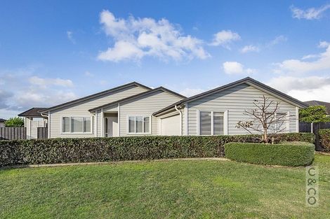 Photo of property in 15 Turpin Road, Riverhead, 0820