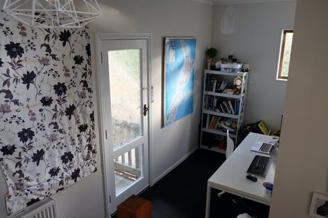 Photo of property in 132 Wadestown Road, Wadestown, Wellington, 6012