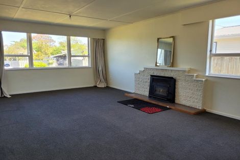 Photo of property in 1 Hardie Grove, Featherston, 5710
