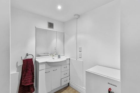 Photo of property in 1/246 The Terrace, Wellington Central, Wellington, 6011