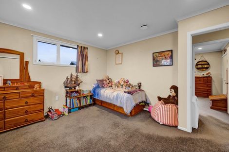 Photo of property in 30 Oberon Street, Stratford, 4332