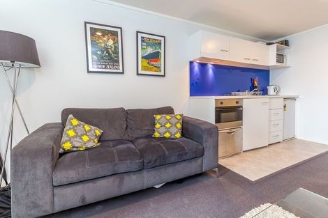 Photo of property in 8 Bankside Road, Silverdale, 0932